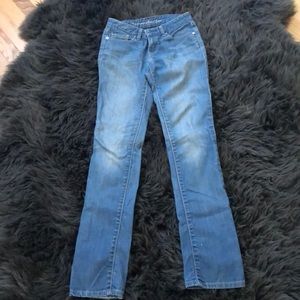 Levi’s mid rise straight 552 0/ 25
